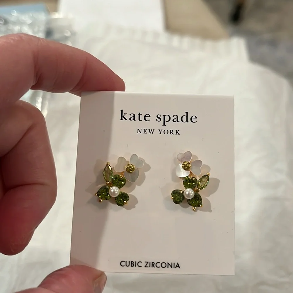kate spade Precious Pansy Cluster Studs/NWT - Picture 6 of 10